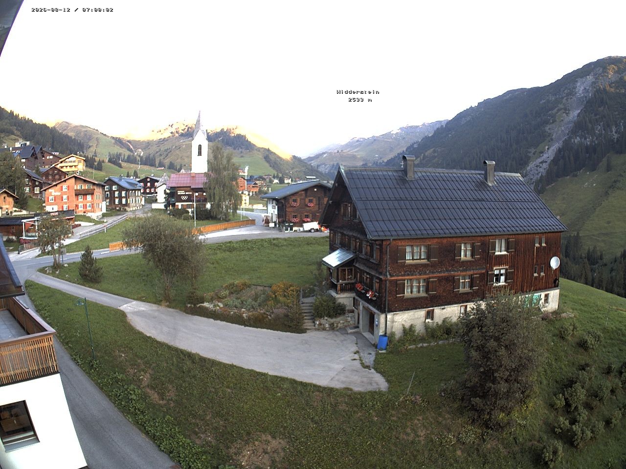 Archiv Foto Webcam Dorfzentrum von Warth