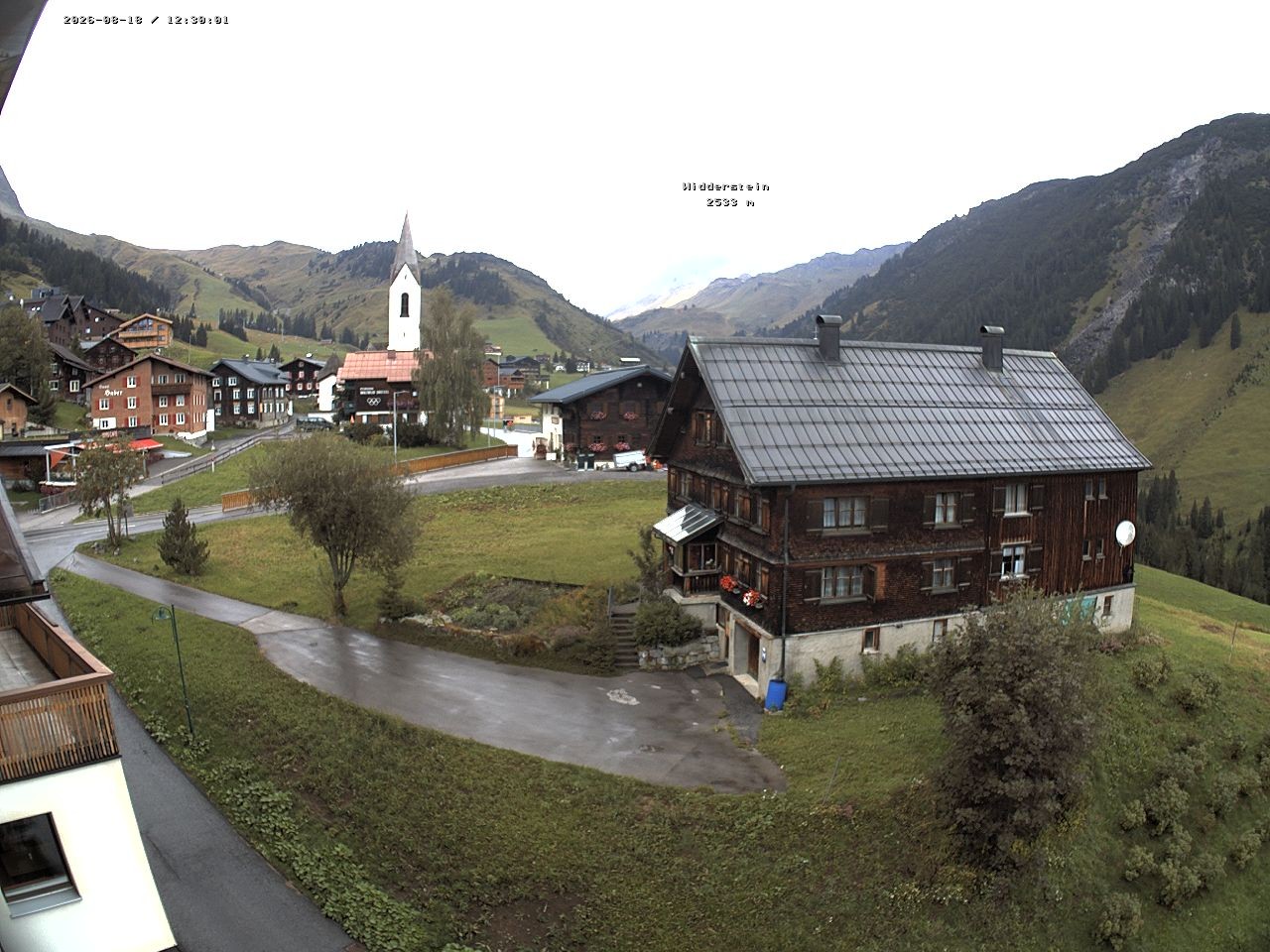 Archiv Foto Webcam Dorfzentrum von Warth