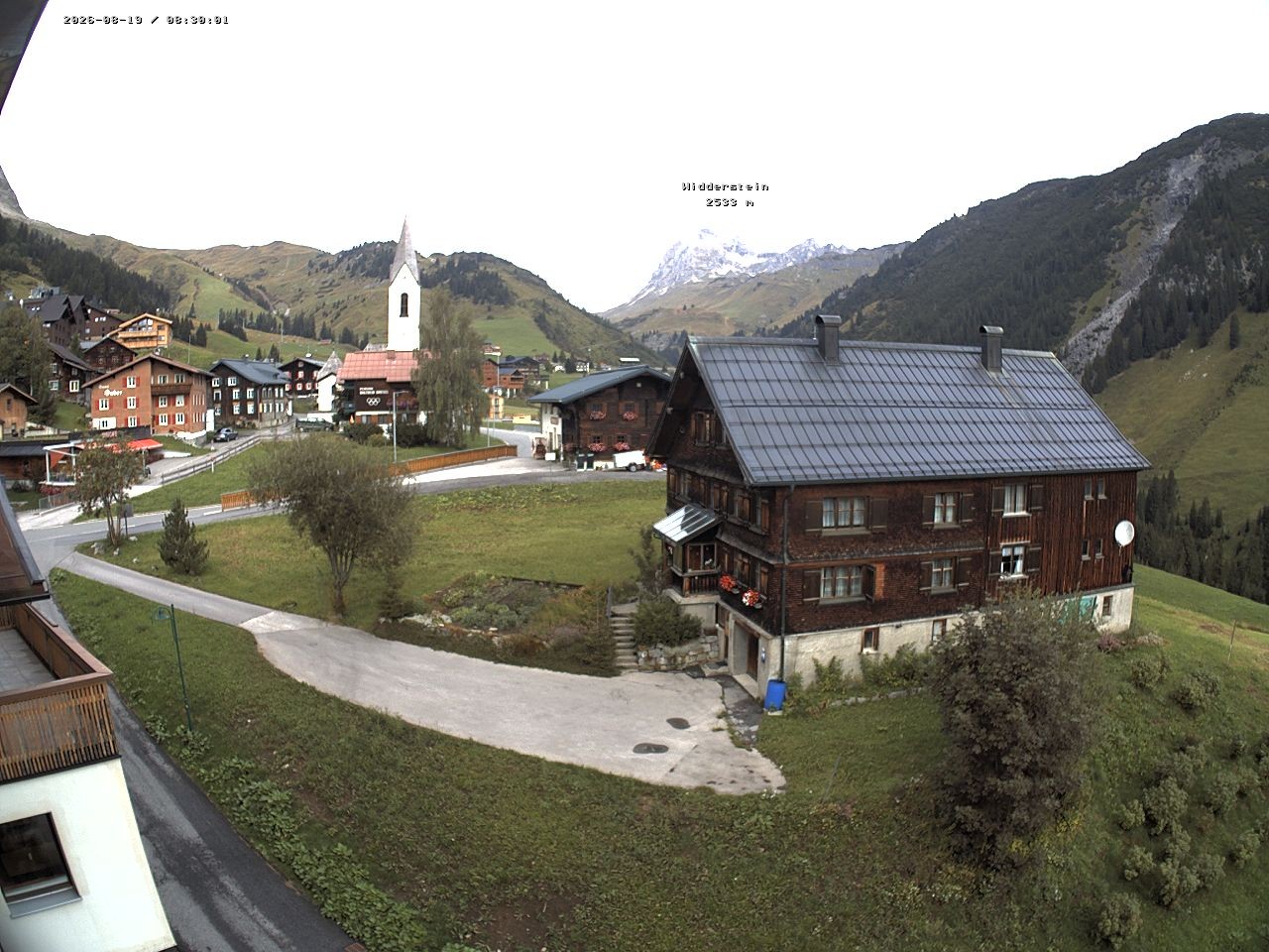 Archived image Webcam Village center Warth