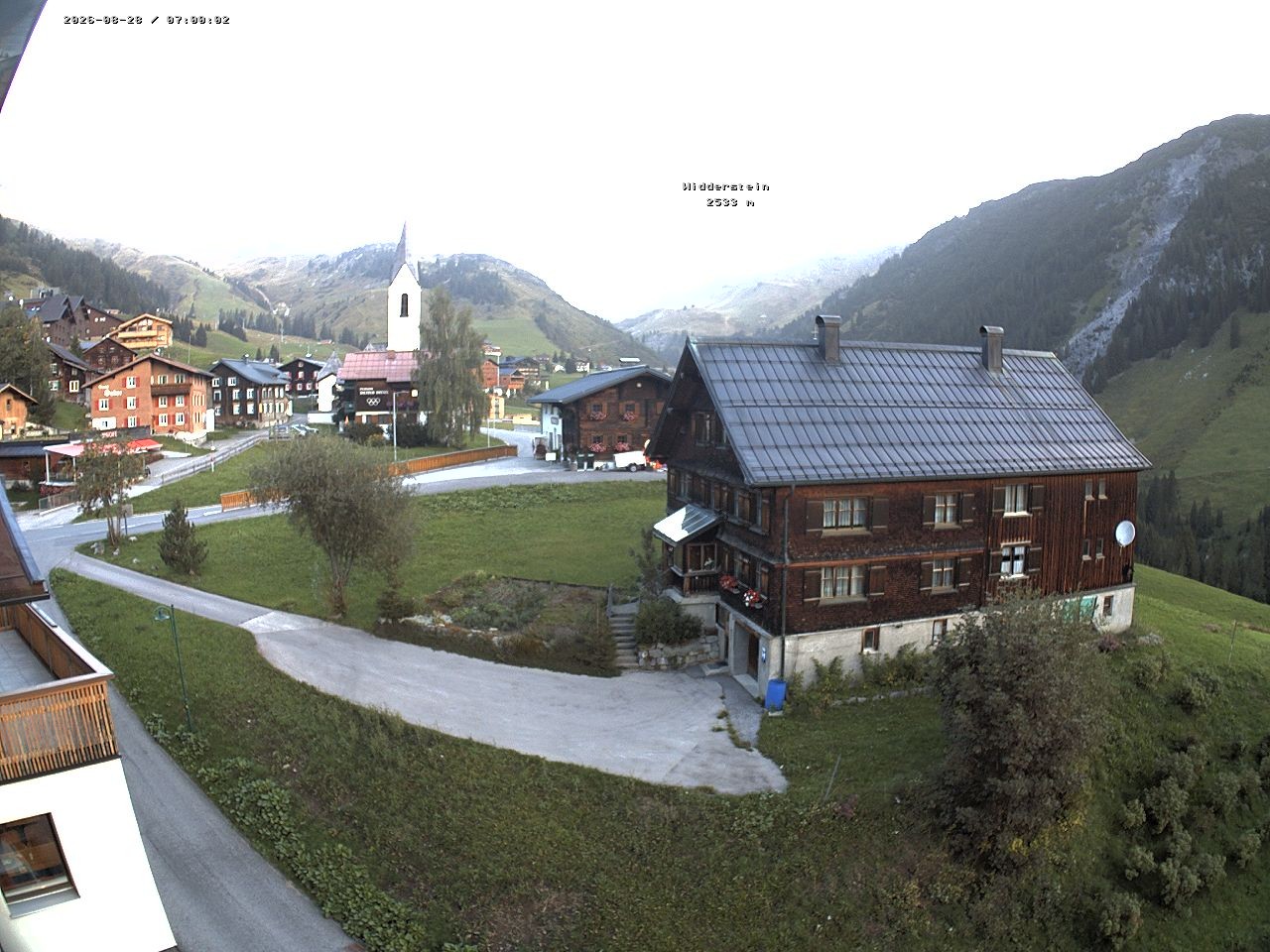 Archiv Foto Webcam Dorfzentrum von Warth
