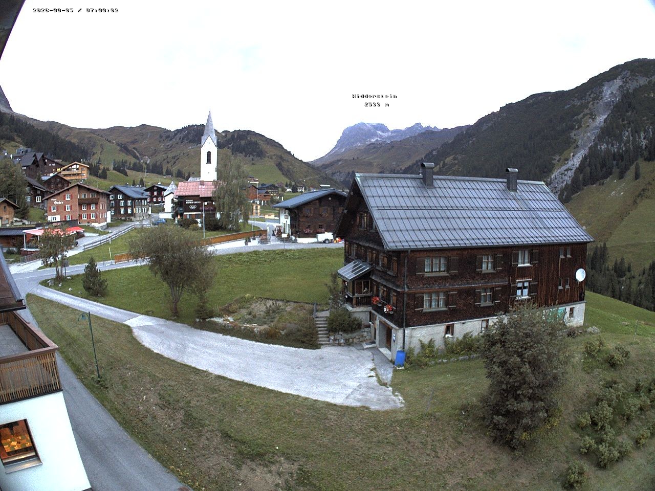 Archived image Webcam Village center Warth