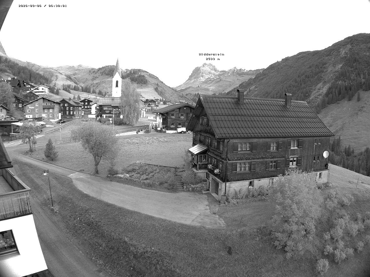 Archiv Foto Webcam Dorfzentrum von Warth