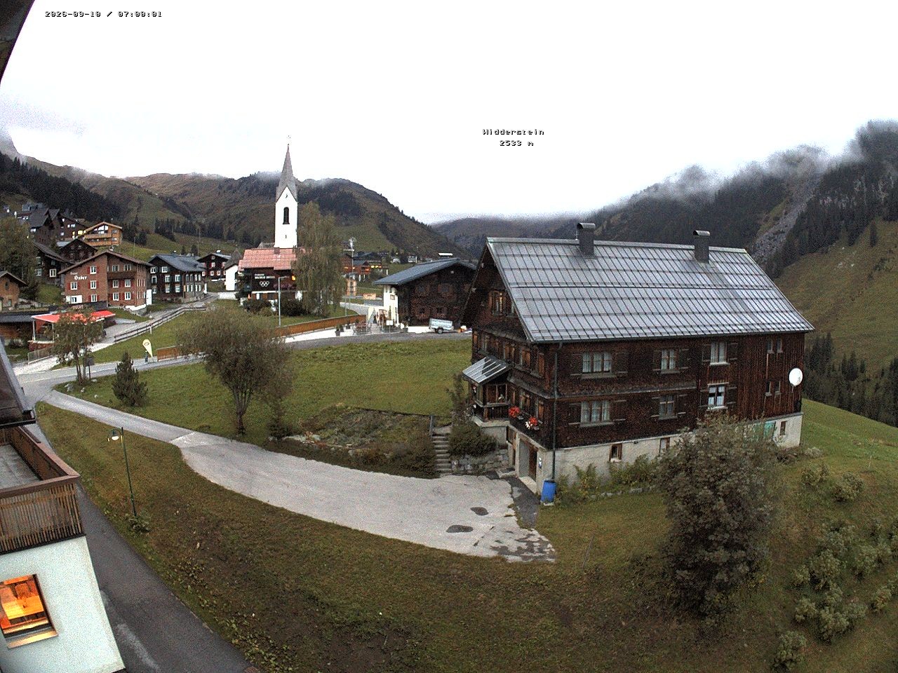 Archived image Webcam Village center Warth