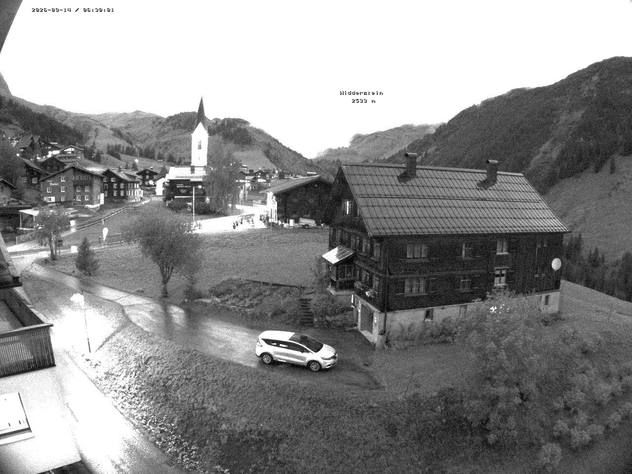 Archived image Webcam Village center Warth