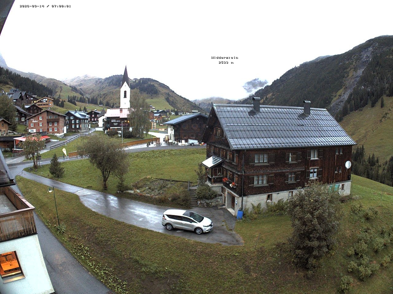 Archived image Webcam Village center Warth