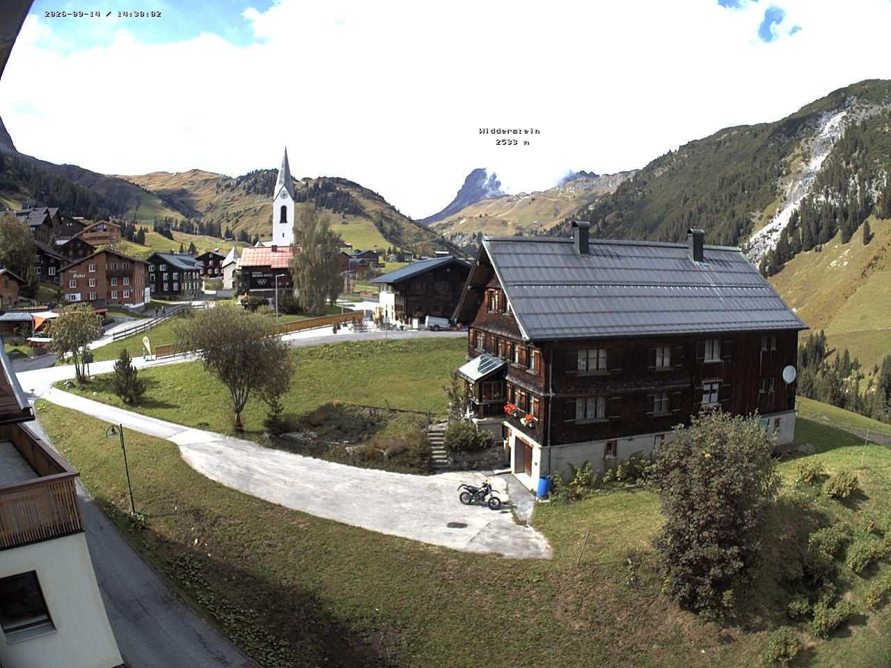 Archived image Webcam Village center Warth