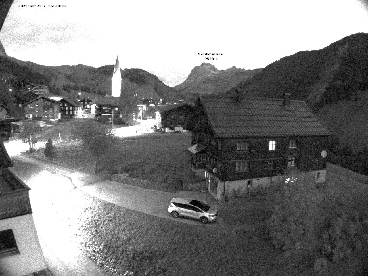 Archiv Foto Webcam Dorfzentrum von Warth