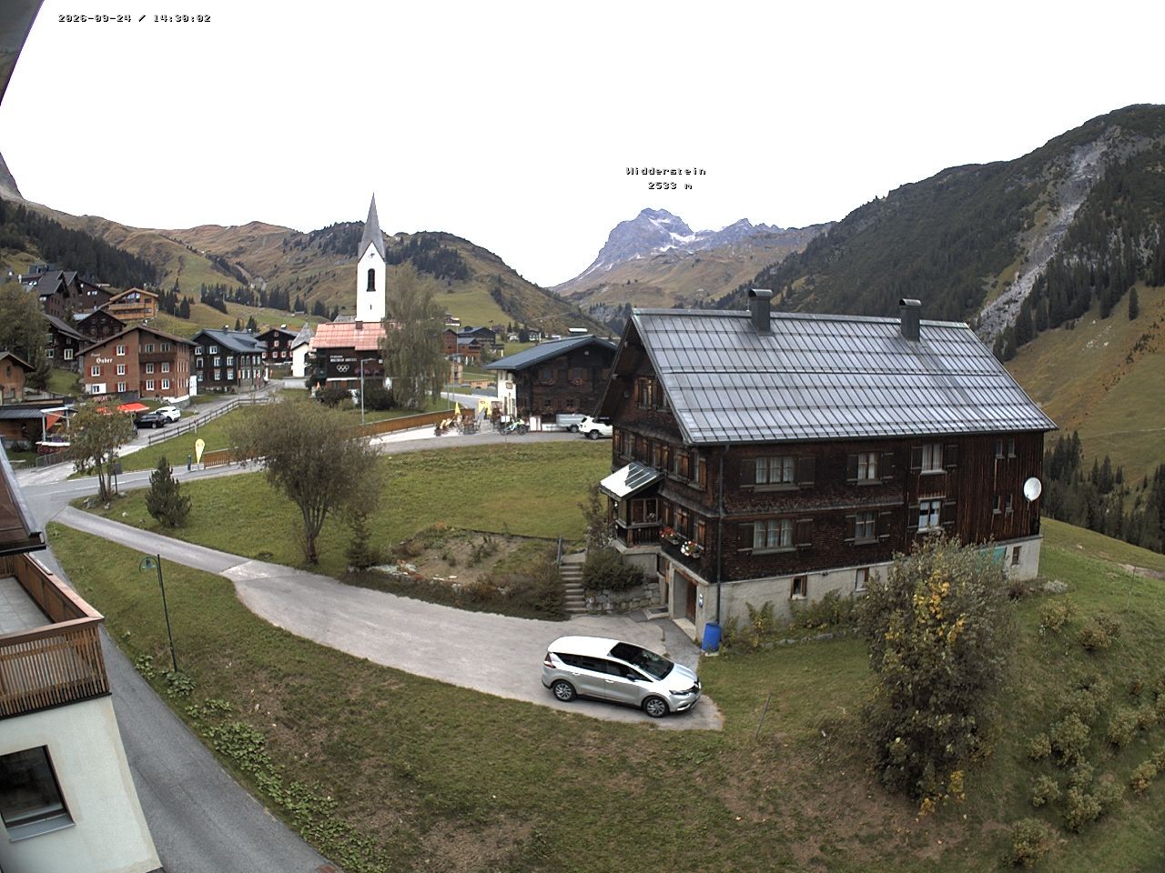 Archived image Webcam Village center Warth