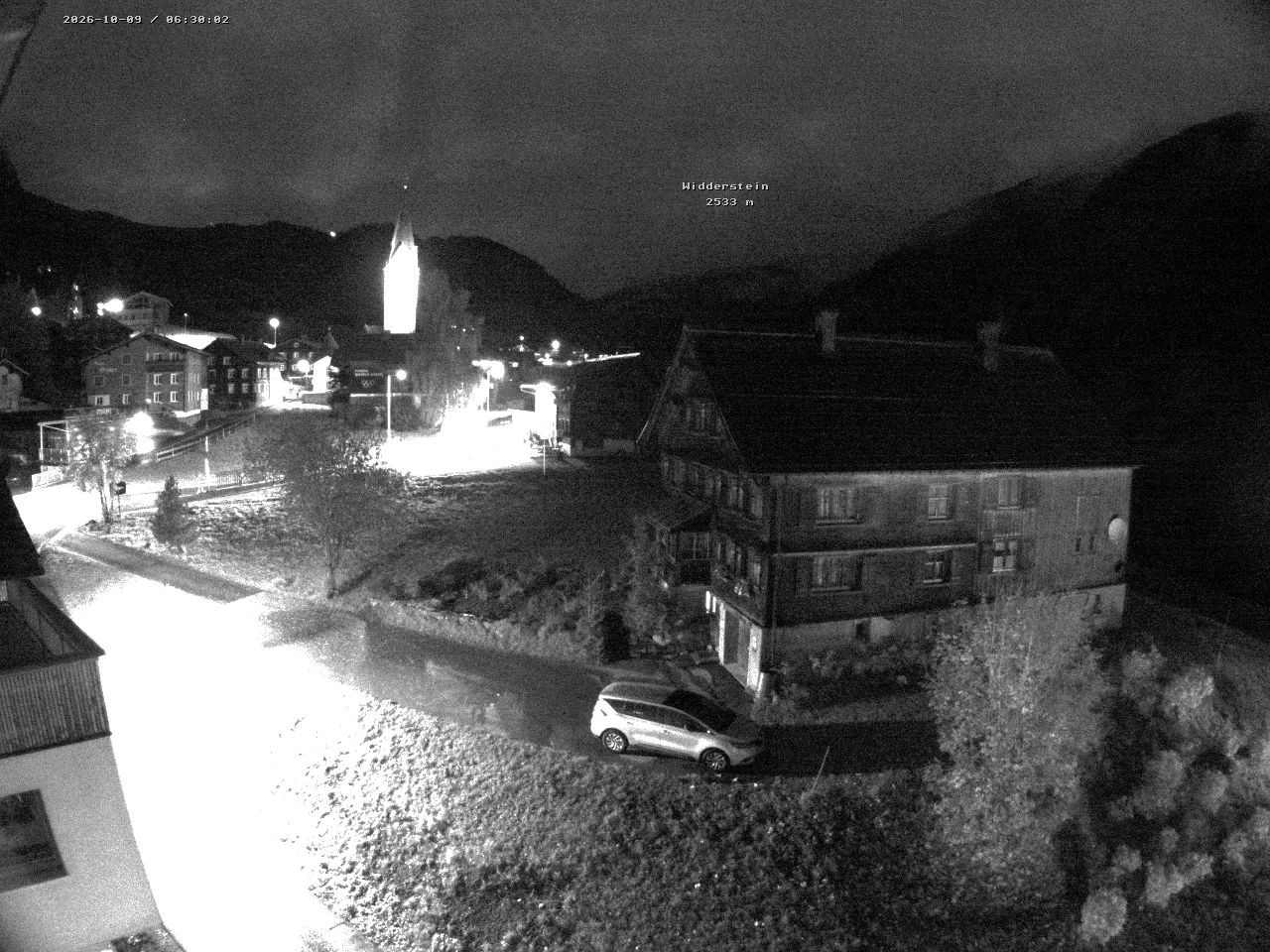 Archived image Webcam Village center Warth