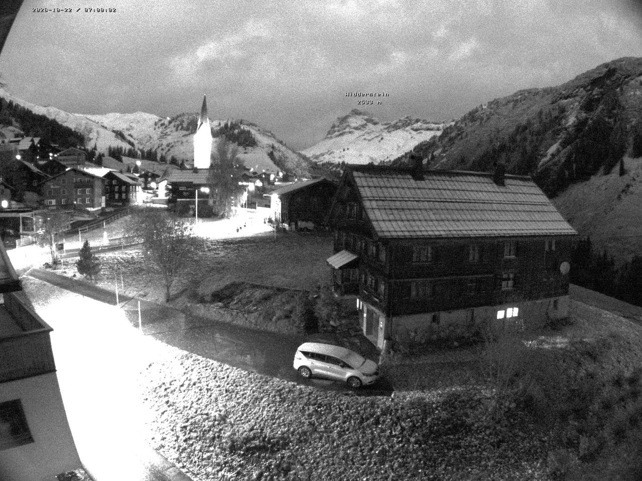 Archiv Foto Webcam Dorfzentrum von Warth
