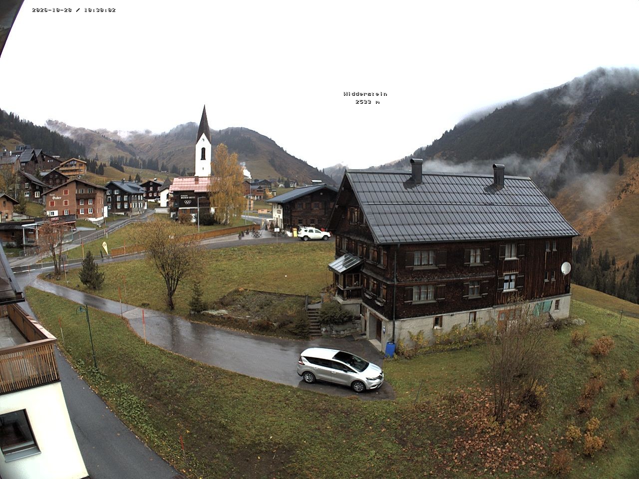 Archived image Webcam Village center Warth