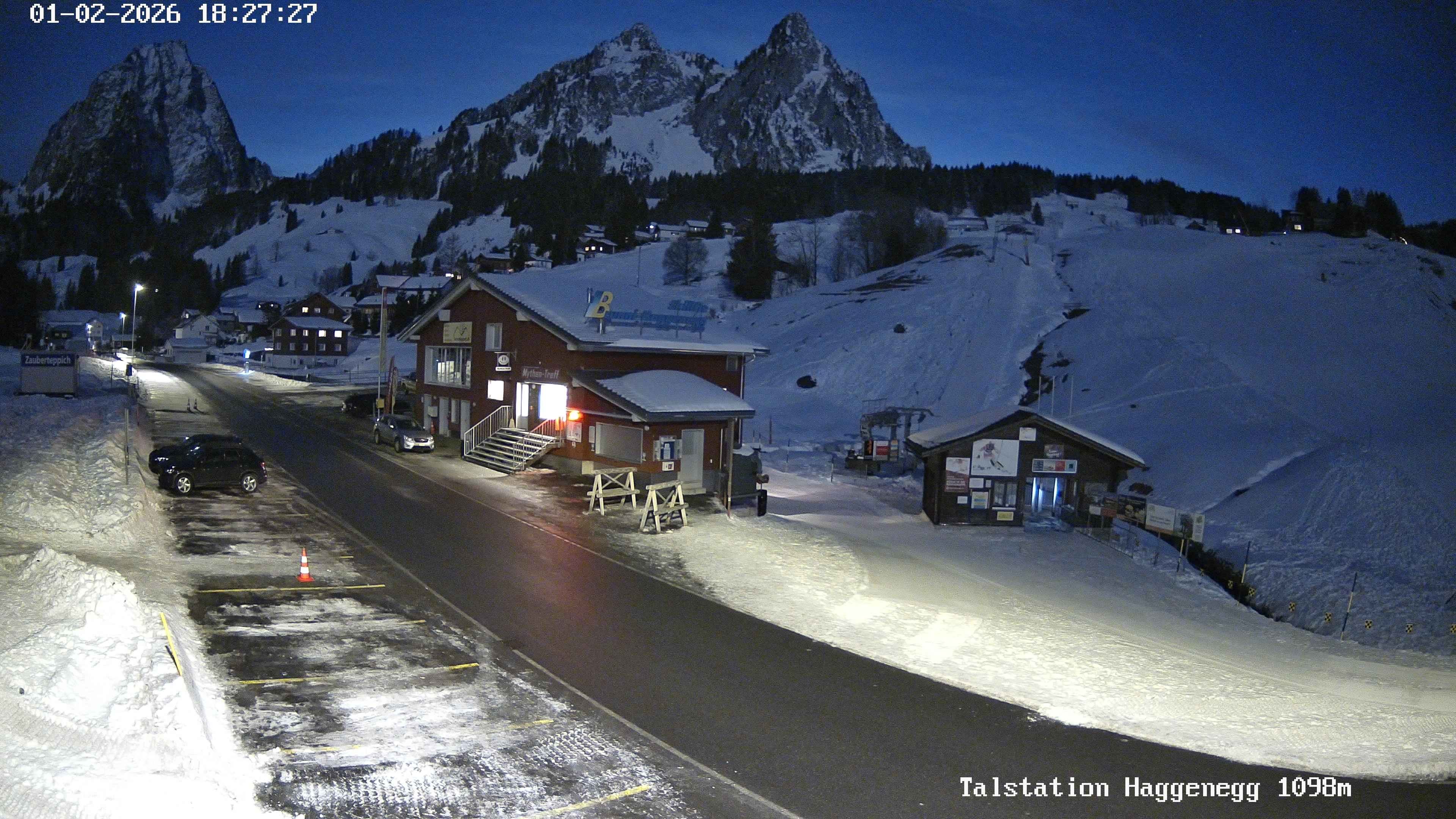 Archived image Webcam base station Brunni-Haggenegg mountain railways