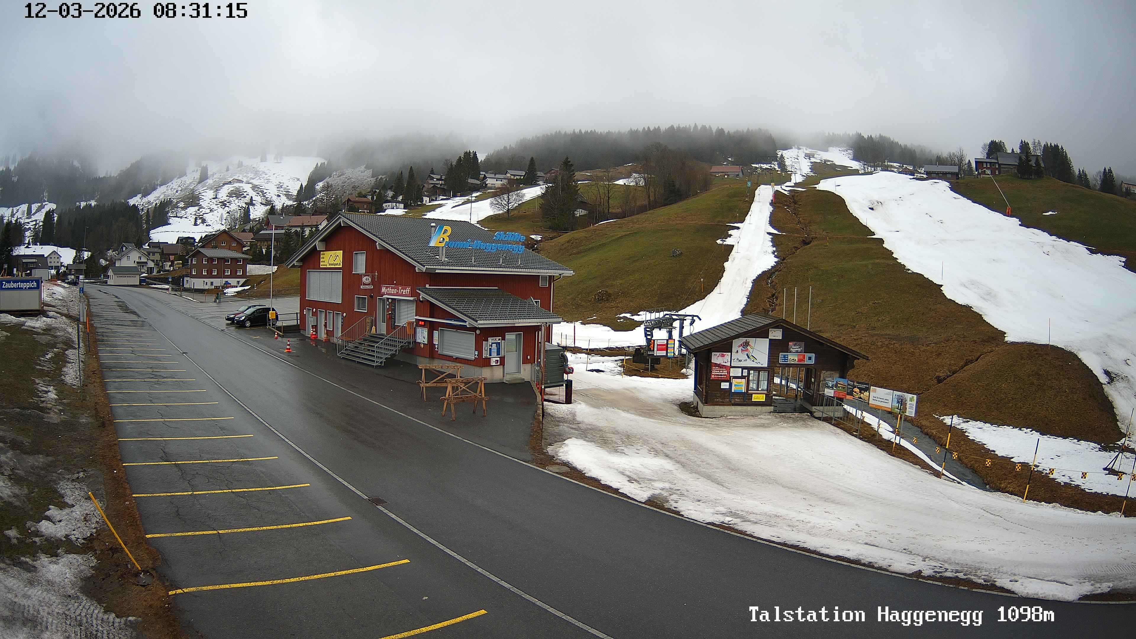 Archived image Webcam base station Brunni-Haggenegg mountain railways