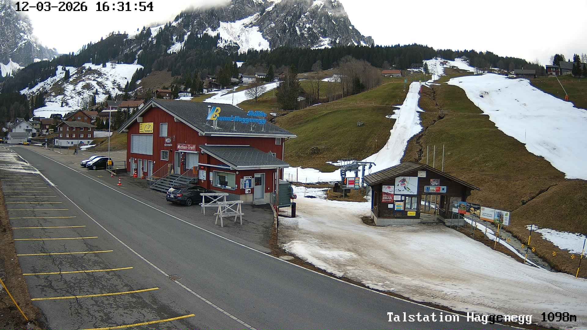 Archived image Webcam base station Brunni-Haggenegg mountain railways