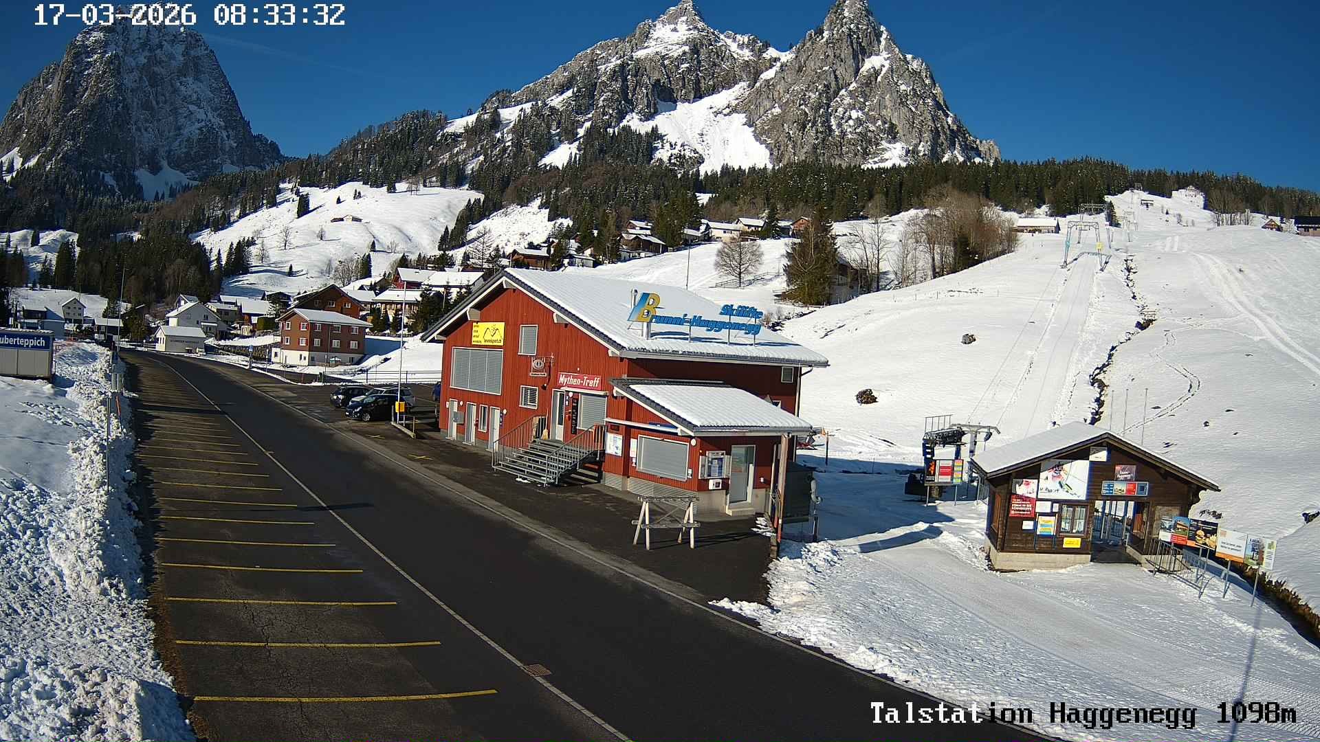 Archived image Webcam base station Brunni-Haggenegg mountain railways