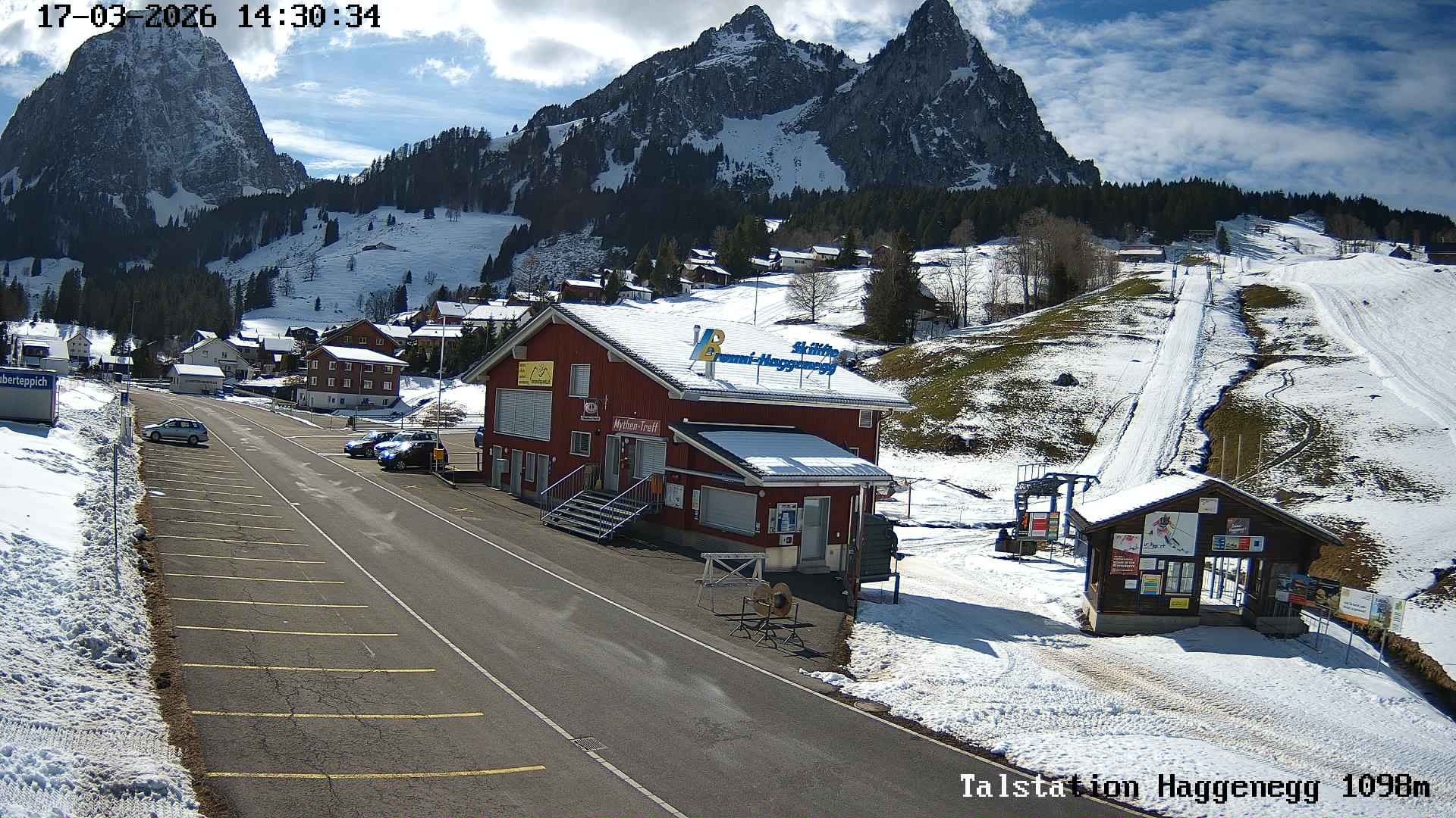 Archived image Webcam base station Brunni-Haggenegg mountain railways