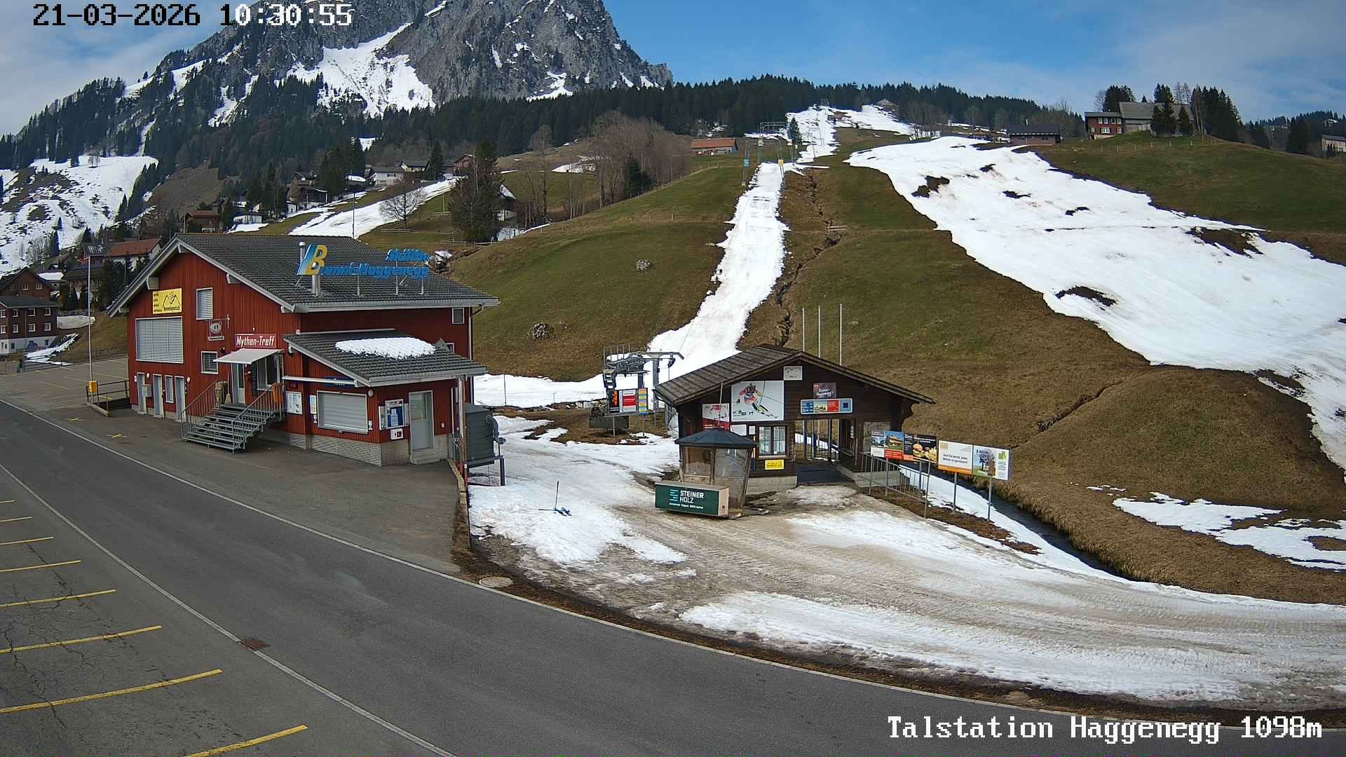 Archived image Webcam base station Brunni-Haggenegg mountain railways