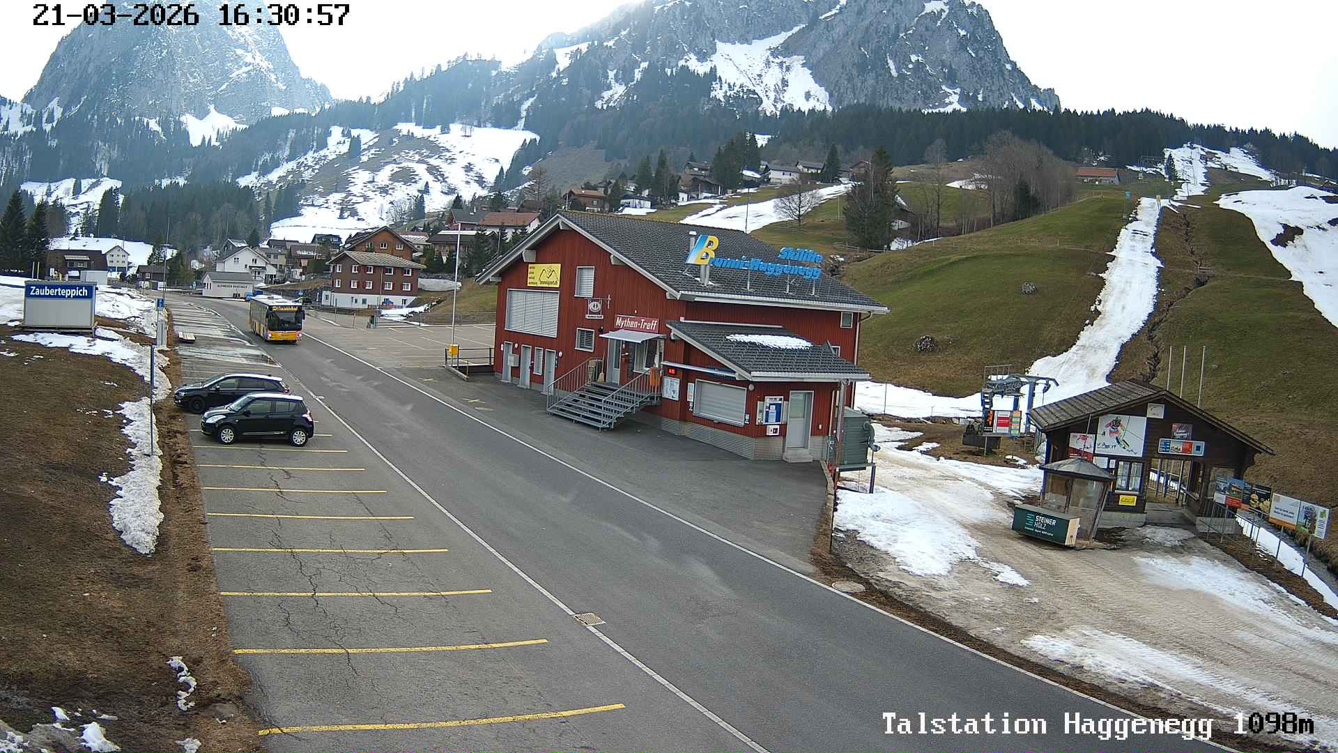 Archived image Webcam base station Brunni-Haggenegg mountain railways