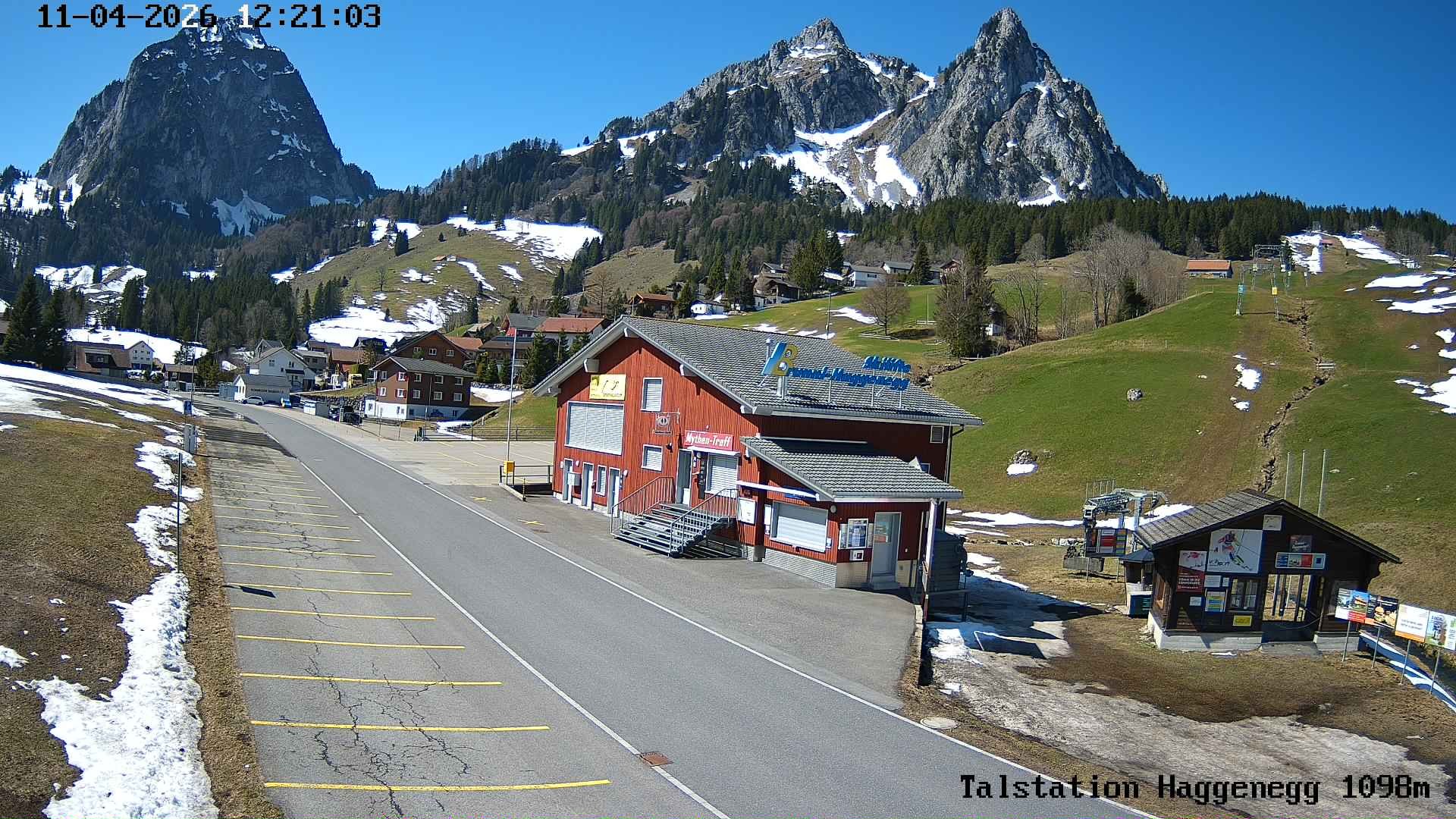 Archived image Webcam base station Brunni-Haggenegg mountain railways