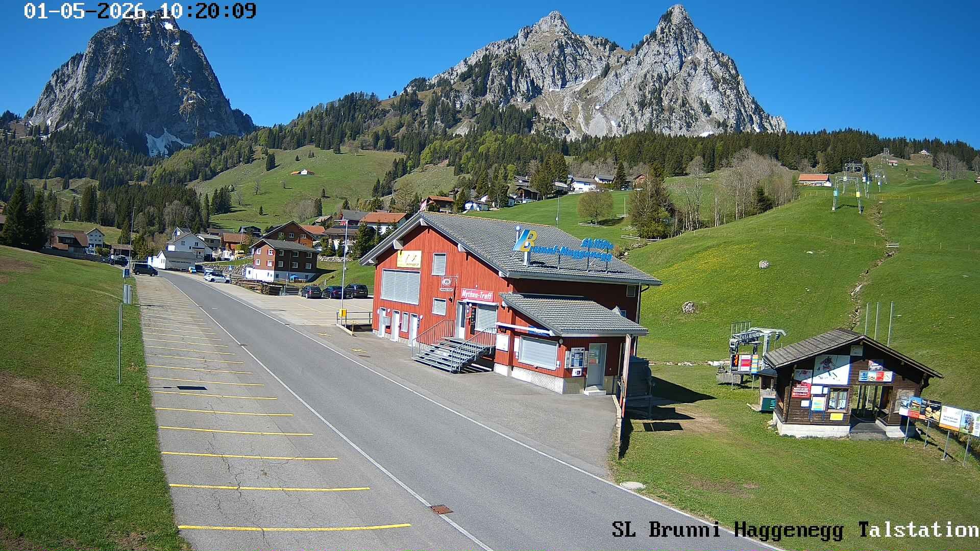 Archived image Webcam base station Brunni-Haggenegg mountain railways