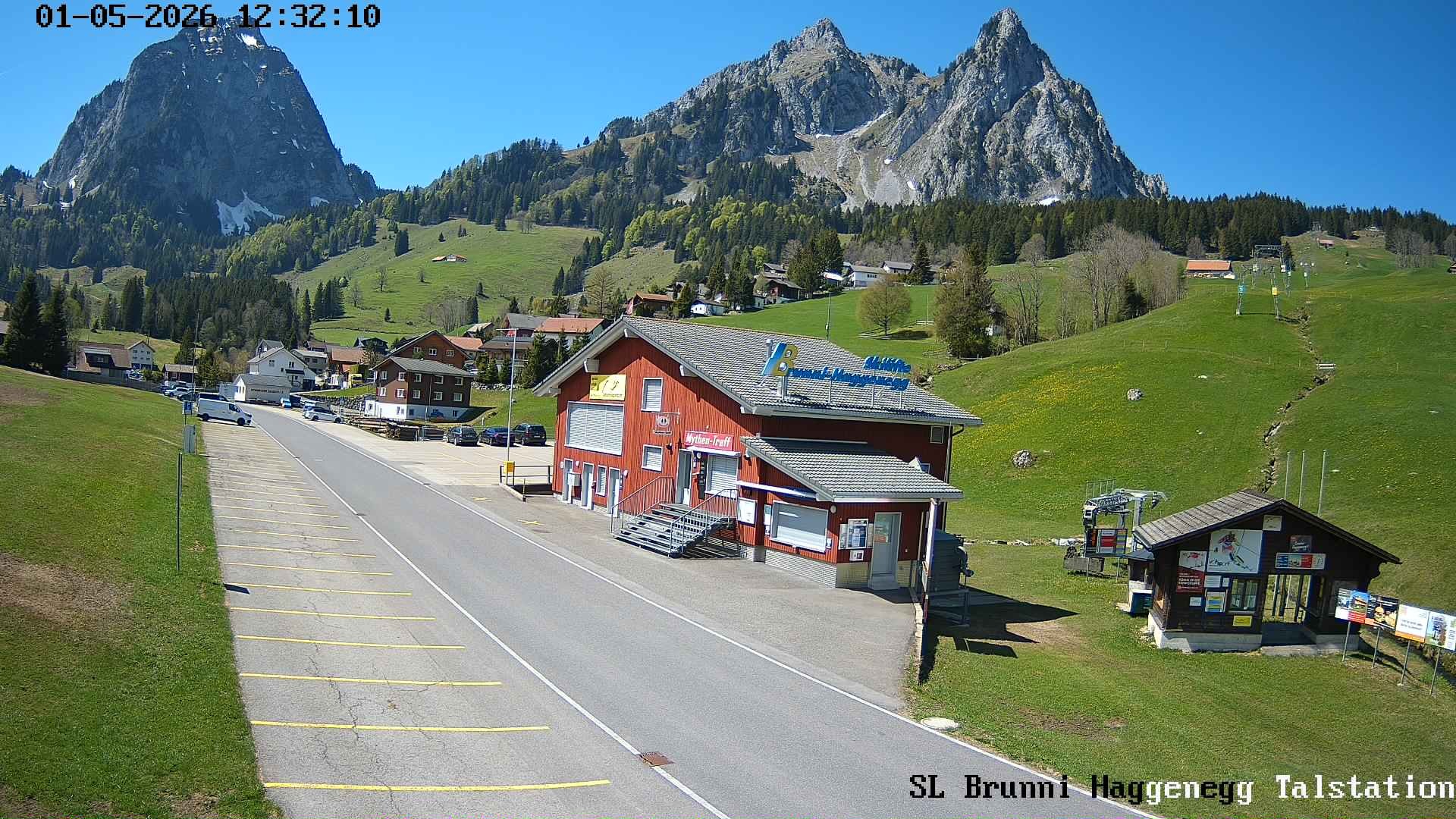 Archived image Webcam base station Brunni-Haggenegg mountain railways