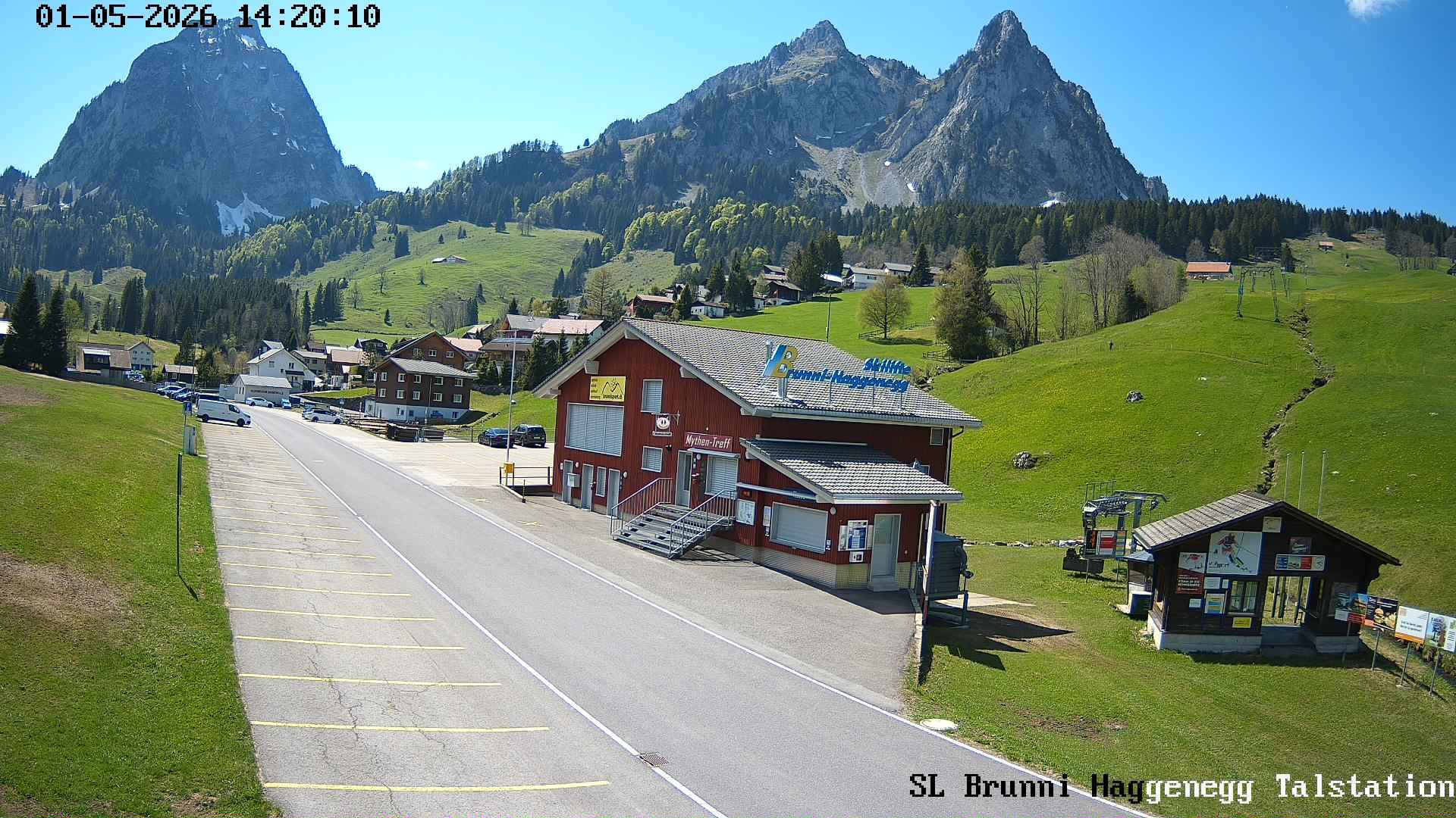 Archived image Webcam base station Brunni-Haggenegg mountain railways