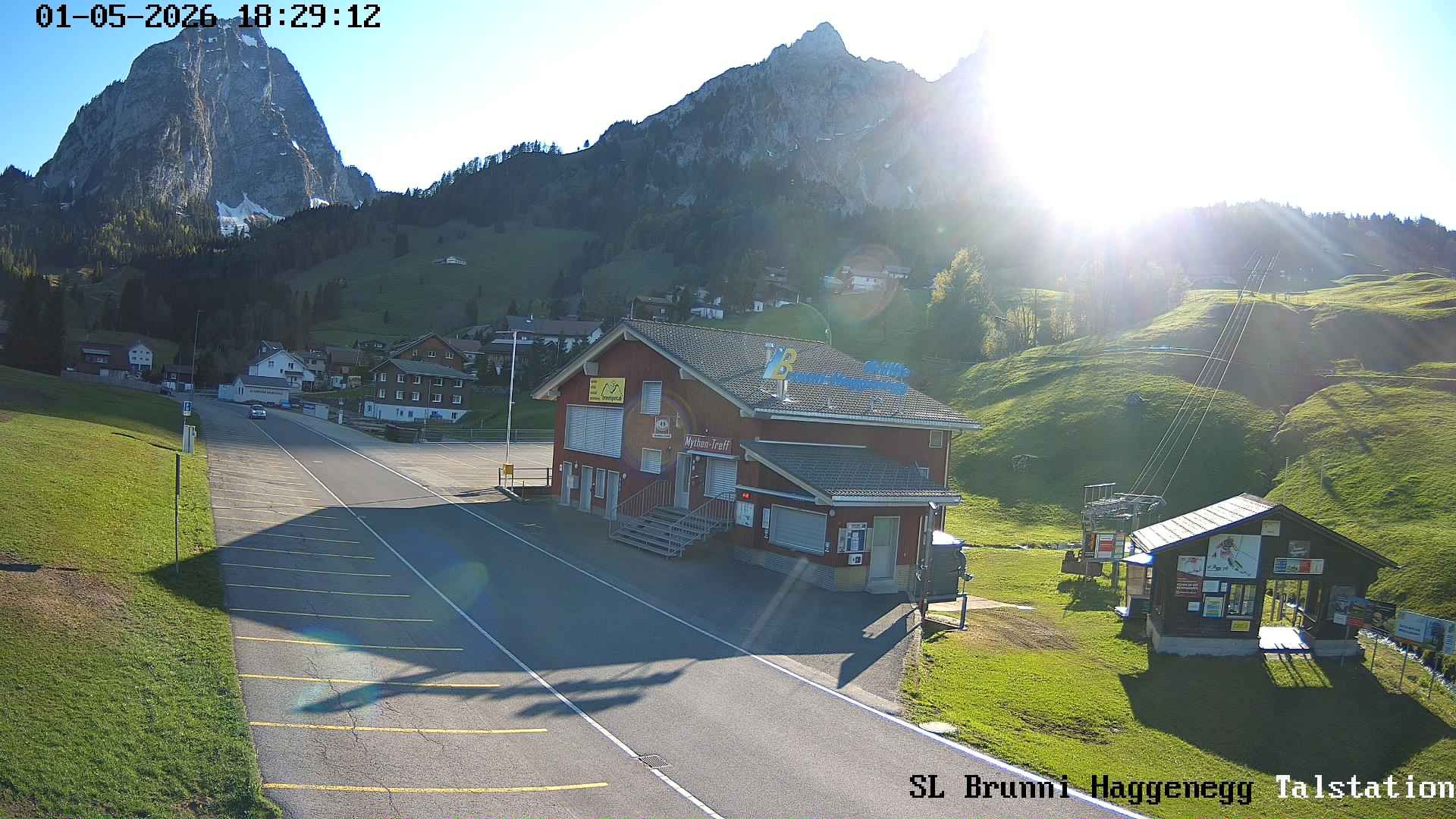 Archived image Webcam base station Brunni-Haggenegg mountain railways