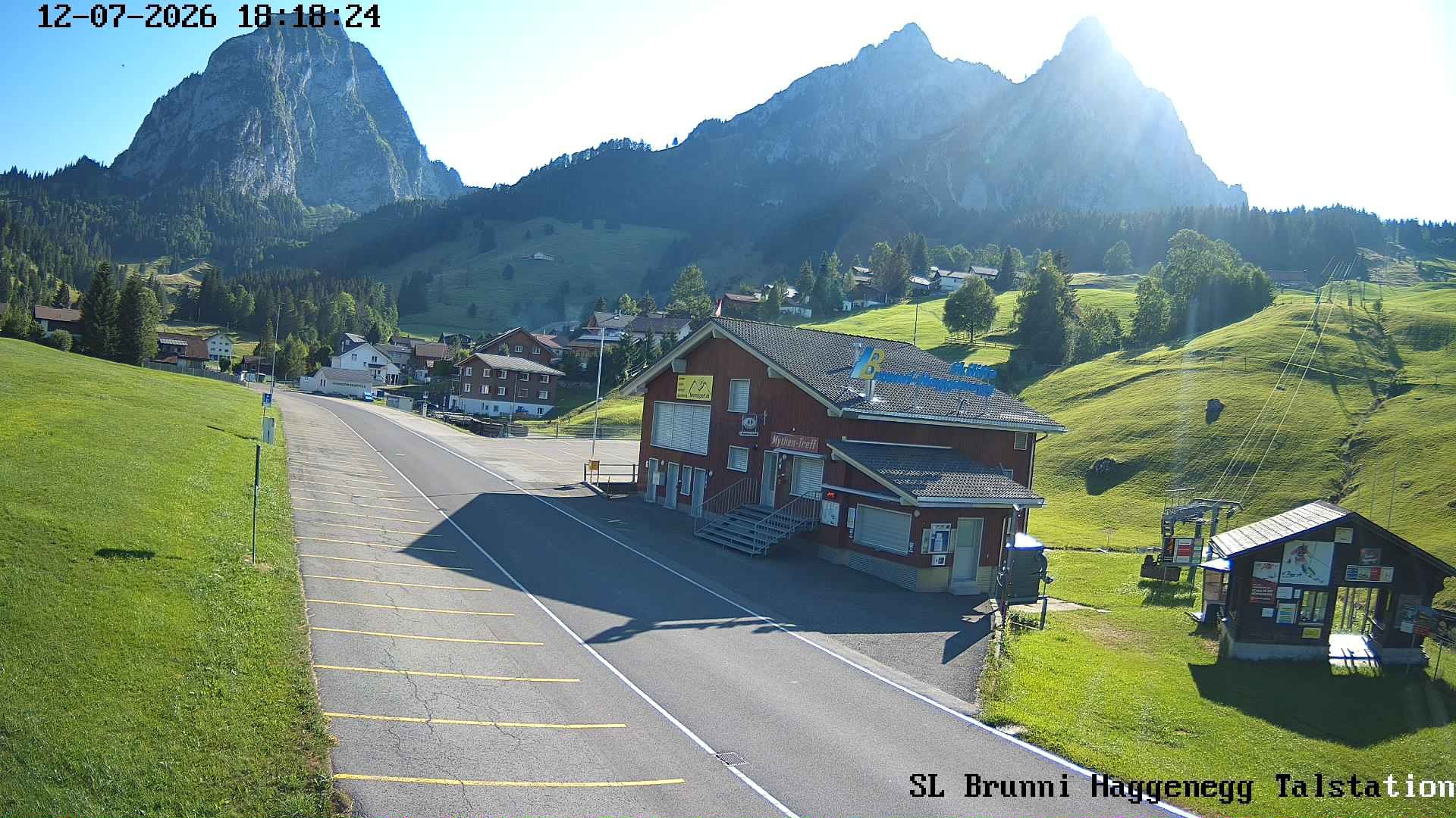 Archived image Webcam base station Brunni-Haggenegg mountain railways