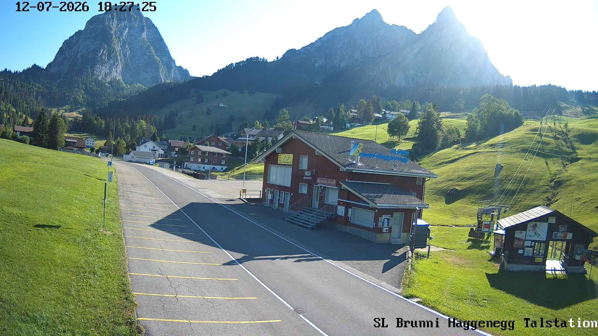 Archived image Webcam base station Brunni-Haggenegg mountain railways