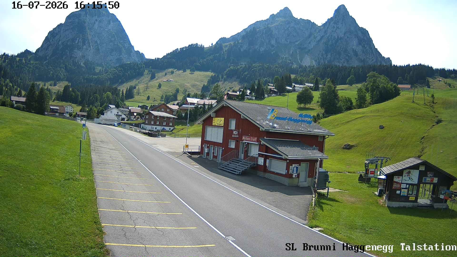 Archived image Webcam base station Brunni-Haggenegg mountain railways