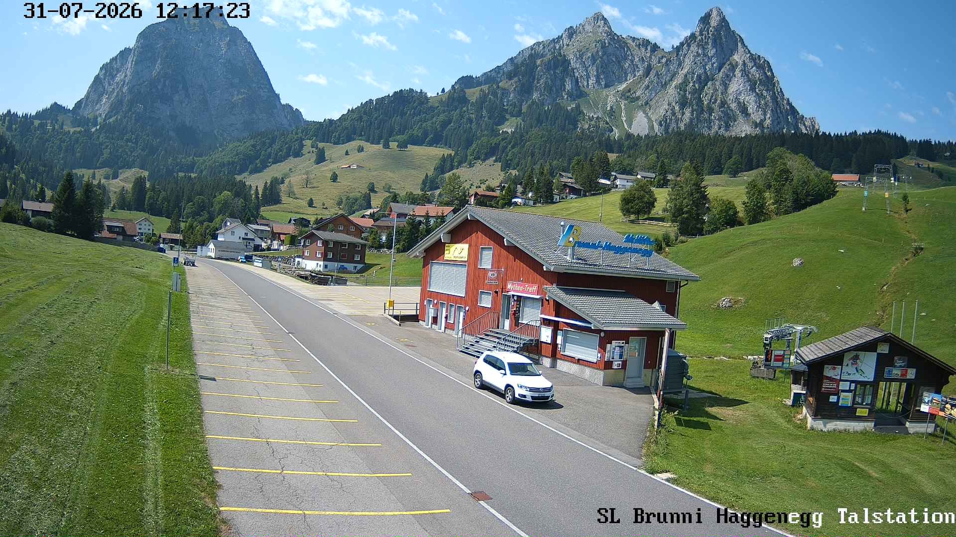Archived image Webcam base station Brunni-Haggenegg mountain railways