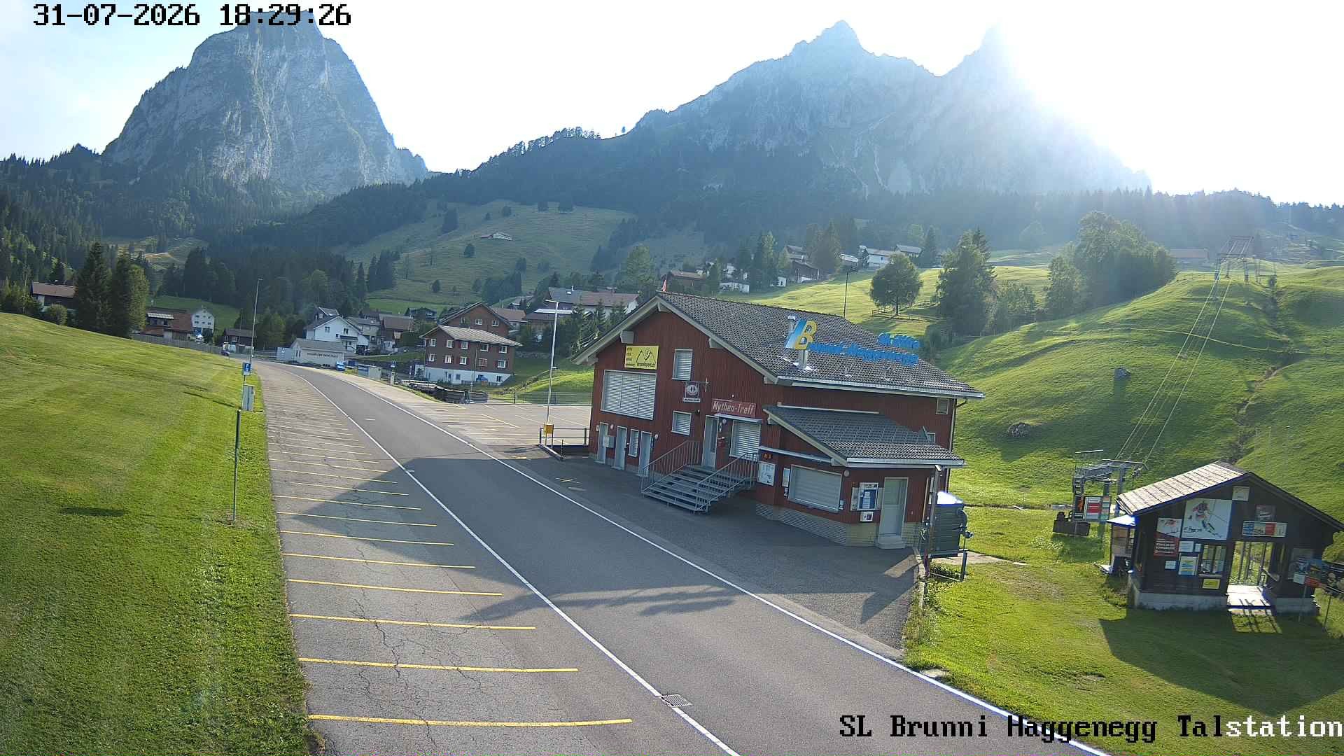 Archived image Webcam base station Brunni-Haggenegg mountain railways