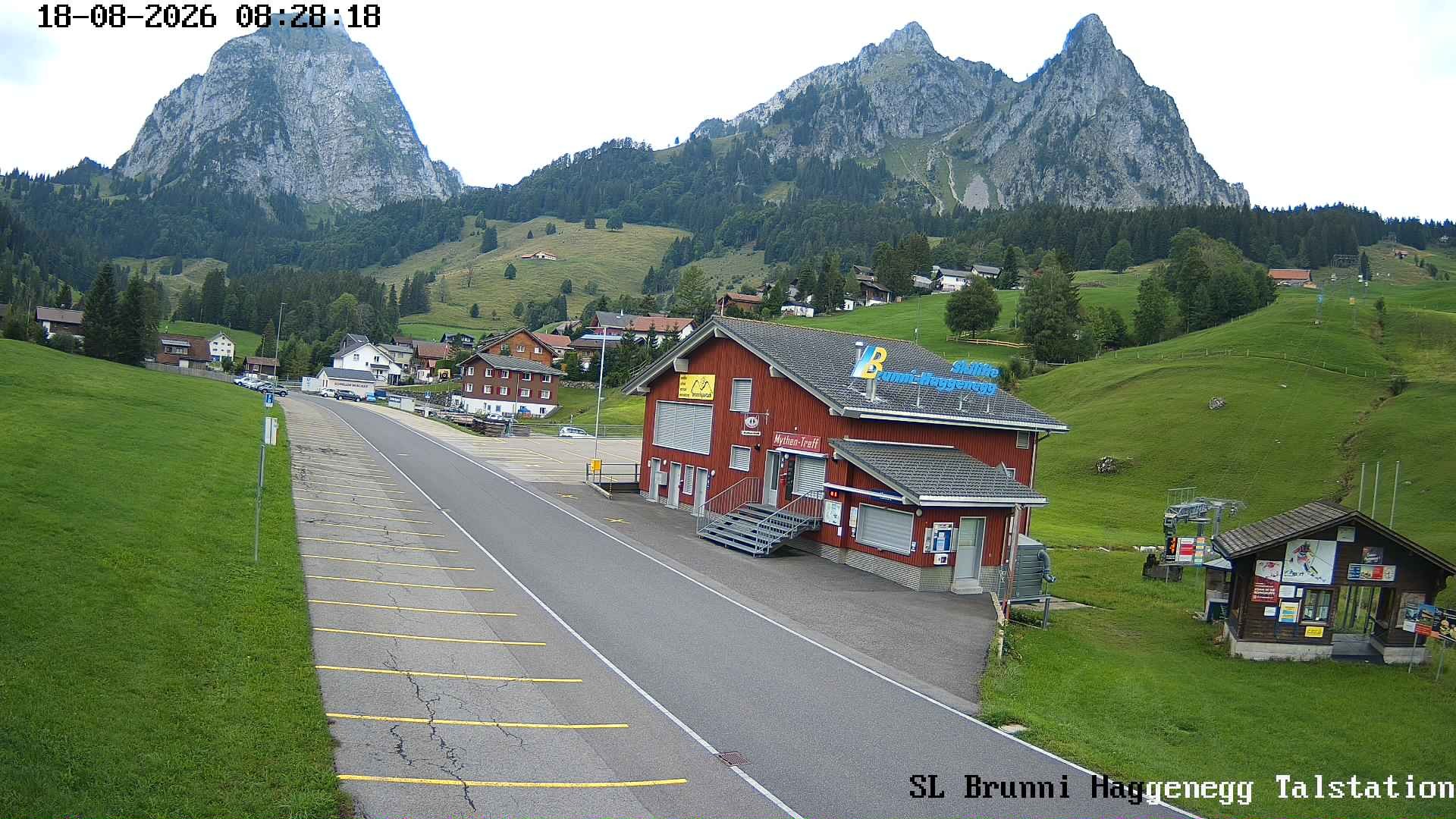 Archived image Webcam base station Brunni-Haggenegg mountain railways