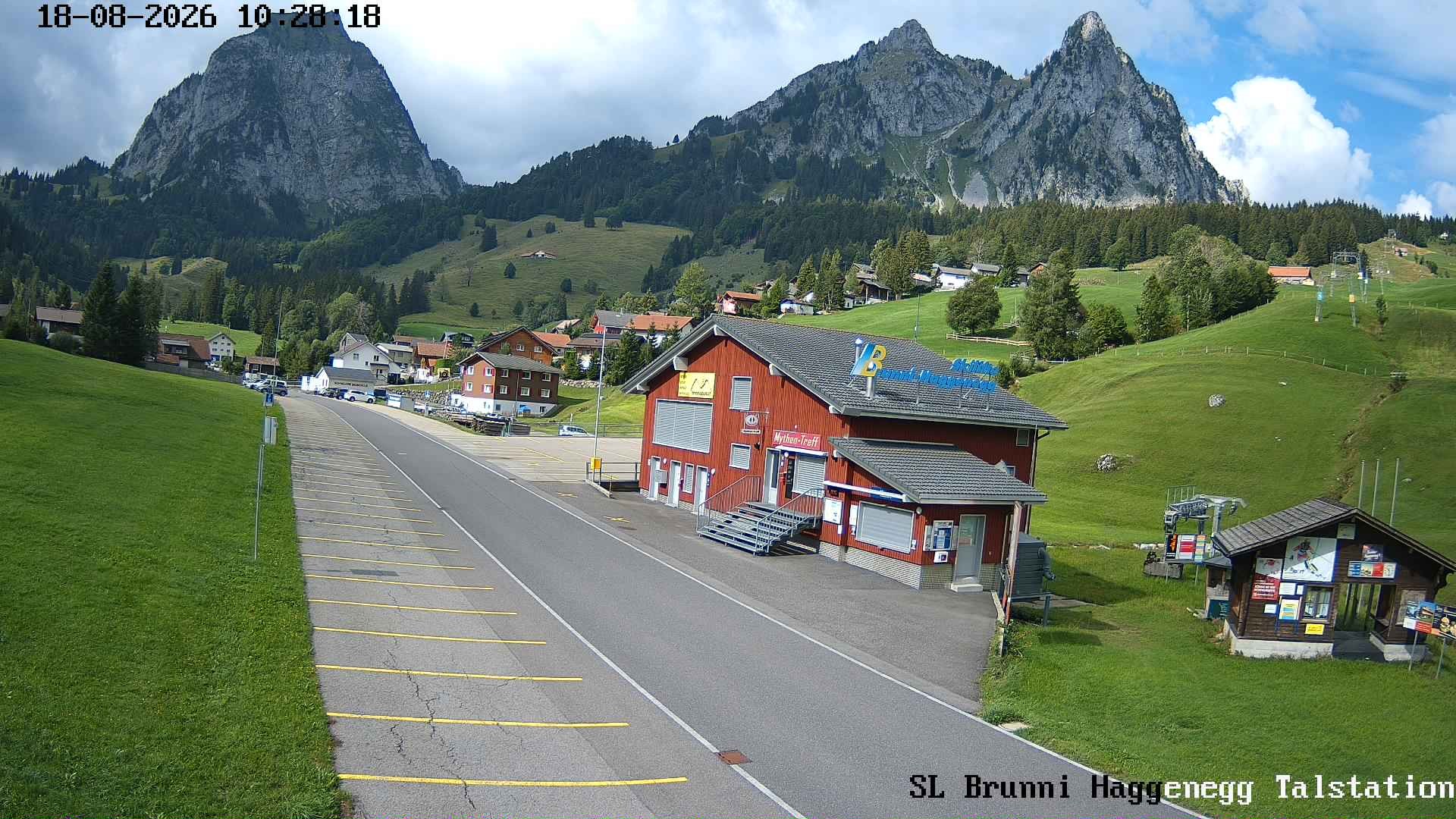 Archived image Webcam base station Brunni-Haggenegg mountain railways