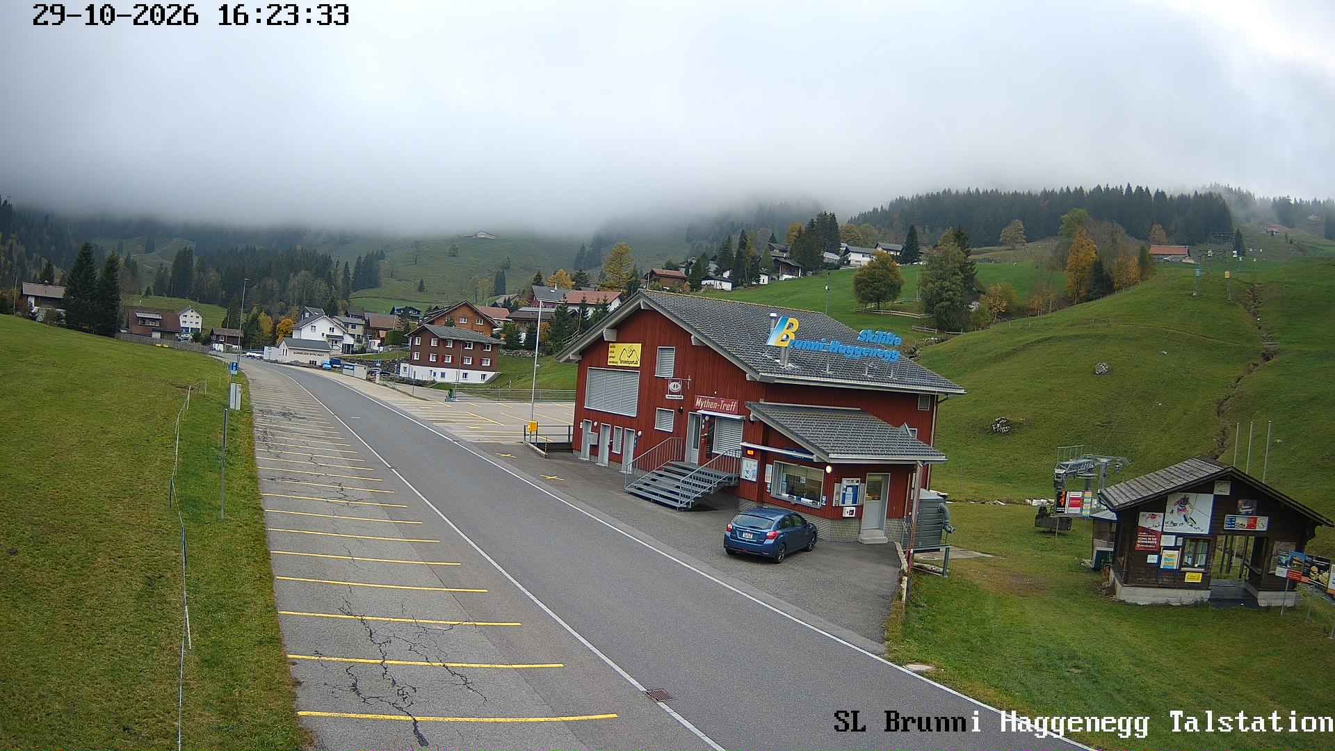 Archived image Webcam base station Brunni-Haggenegg mountain railways