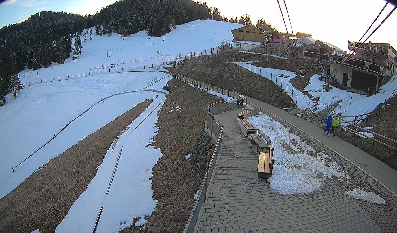 Archiv Foto Webcam Bergrestaurant Engelstock, Sattel