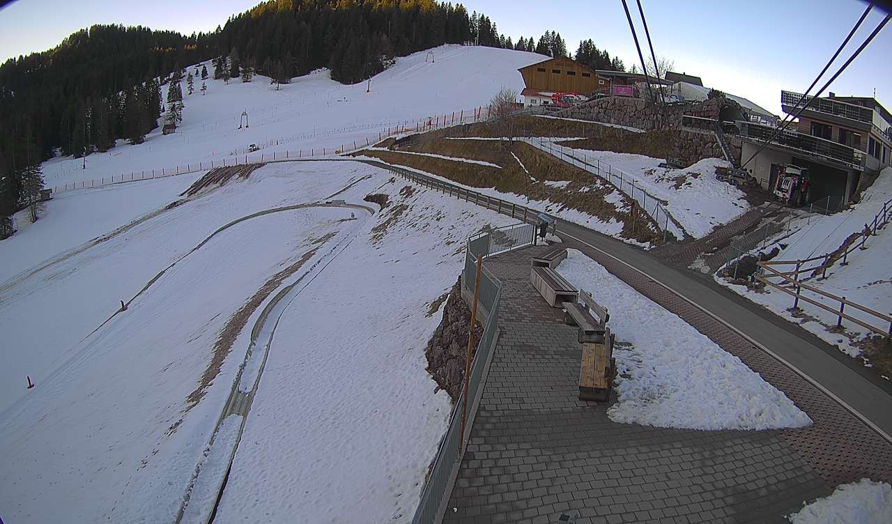 Archived image Webcam mountain restaurant Engelstock, Sattel