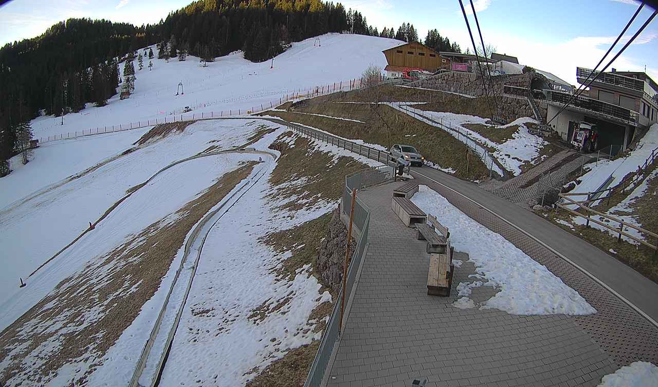 Archived image Webcam mountain restaurant Engelstock, Sattel