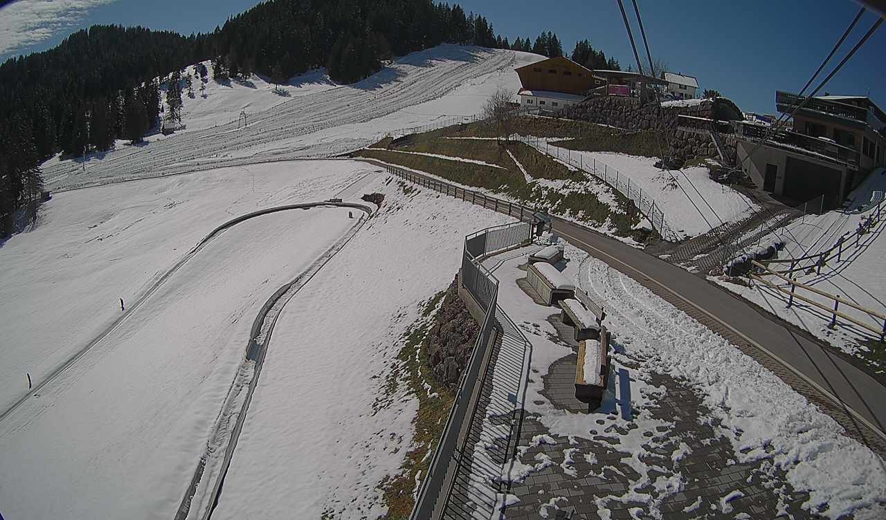 Archiv Foto Webcam Bergrestaurant Engelstock, Sattel