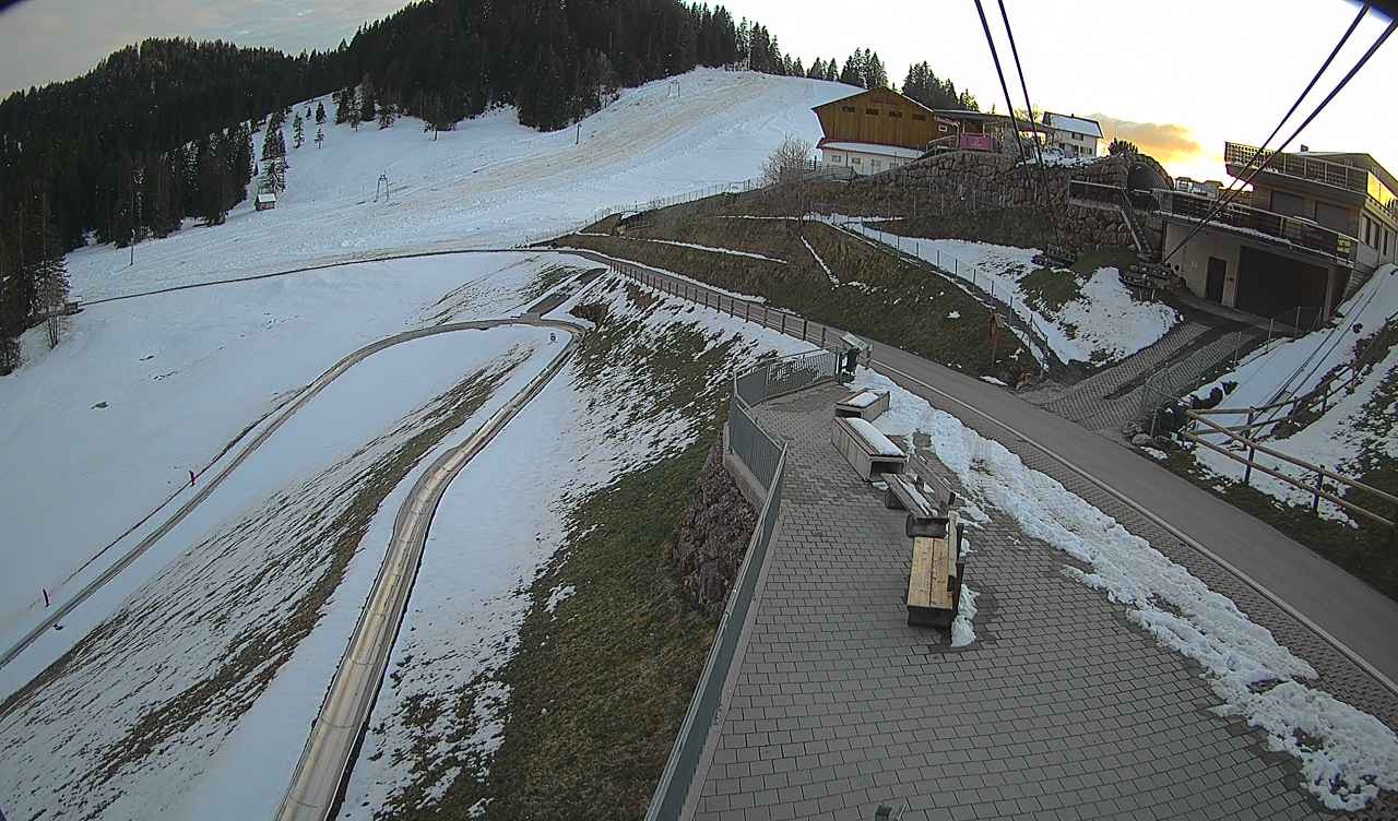 Archiv Foto Webcam Bergrestaurant Engelstock, Sattel