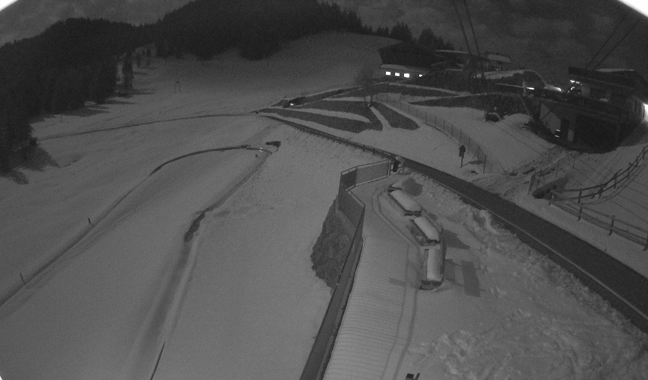 Archived image Webcam mountain restaurant Engelstock, Sattel