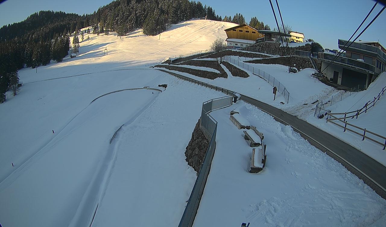 Archived image Webcam mountain restaurant Engelstock, Sattel