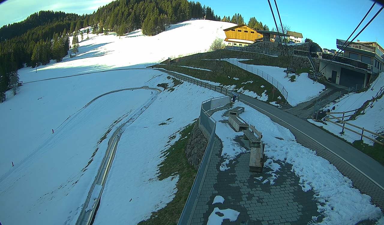 Archiv Foto Webcam Bergrestaurant Engelstock, Sattel