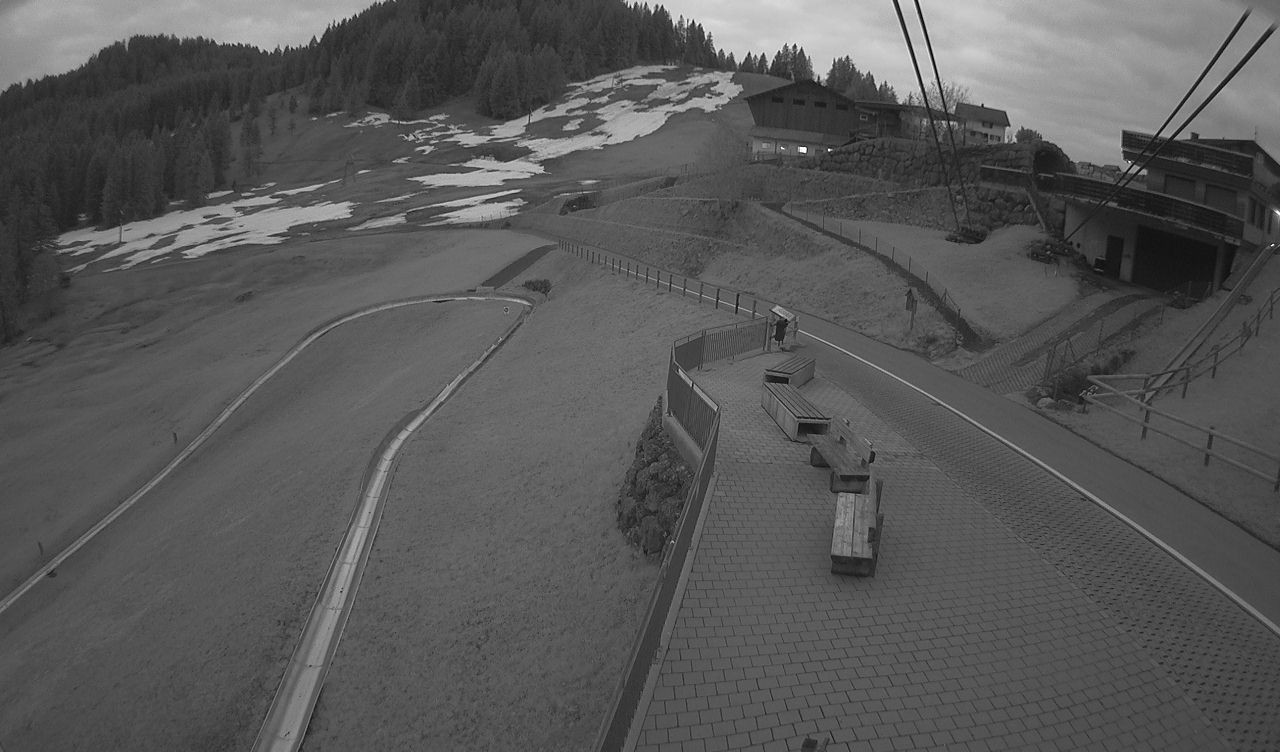 Archived image Webcam mountain restaurant Engelstock, Sattel