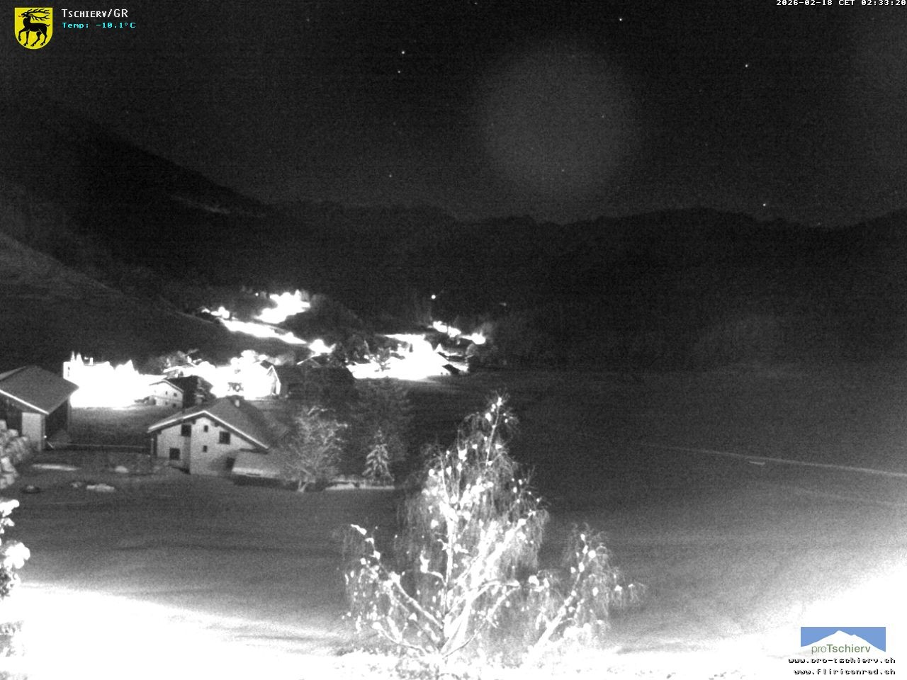 Archiv Foto Webcam Dorf Tschierv