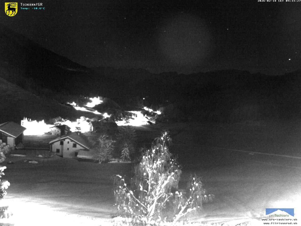 Archiv Foto Webcam Dorf Tschierv