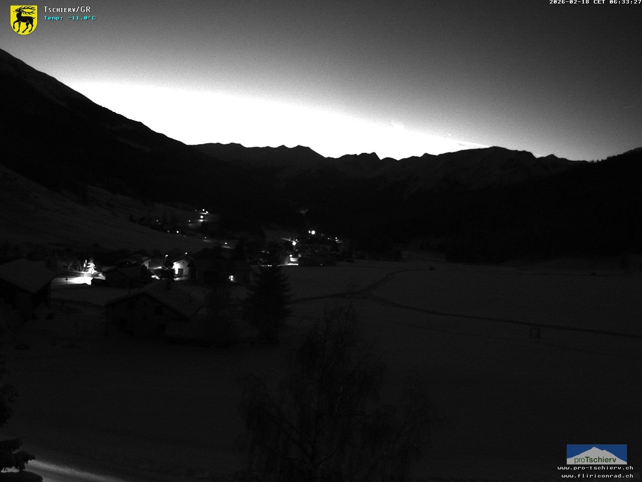 Archiv Foto Webcam Dorf Tschierv