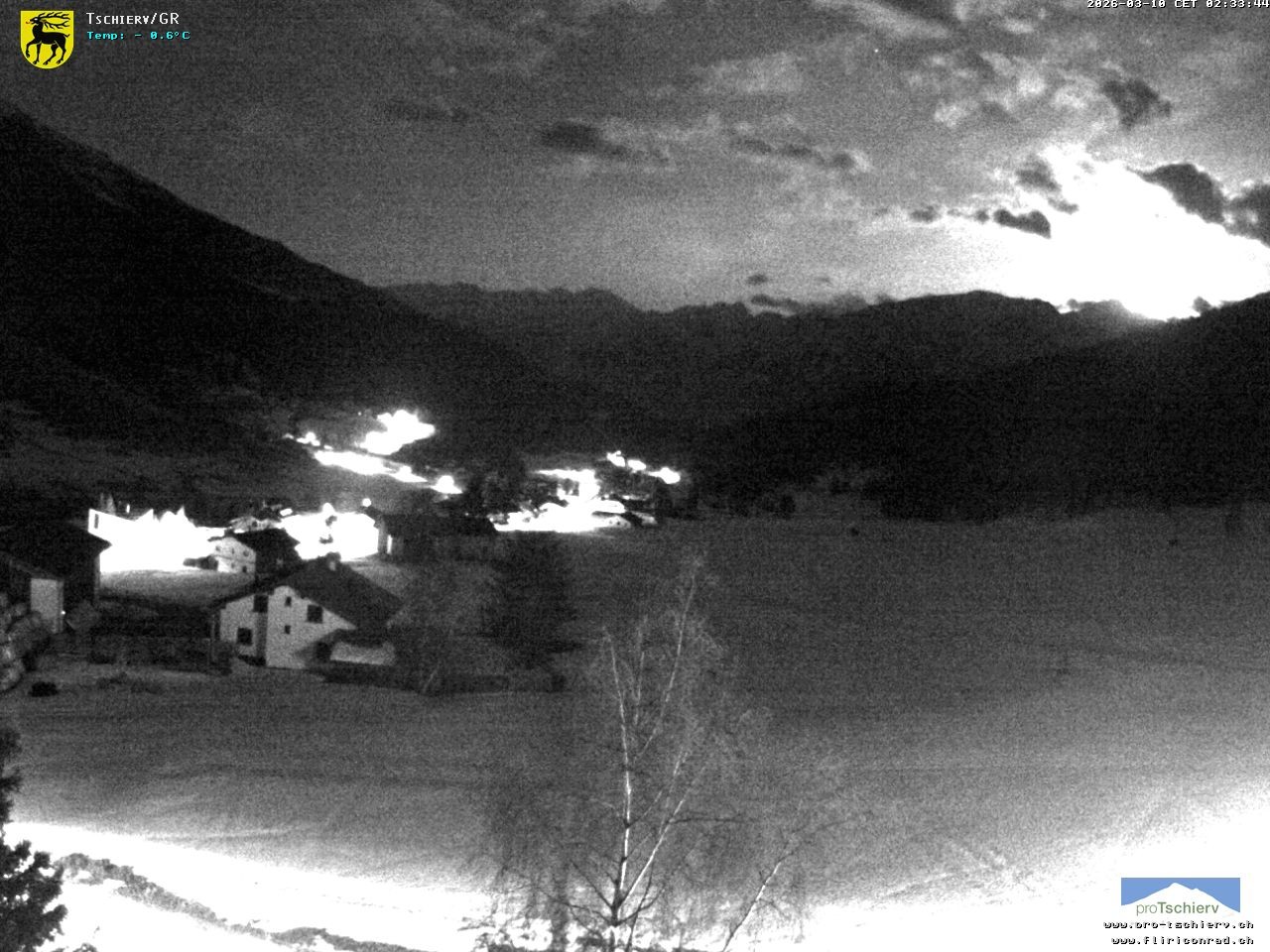 Archiv Foto Webcam Dorf Tschierv