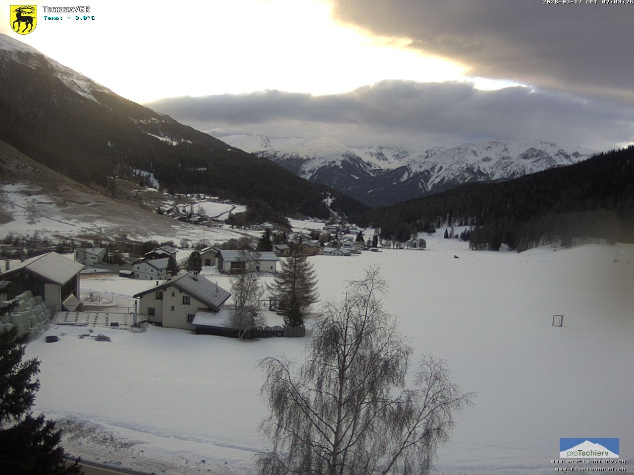 Archiv Foto Webcam Dorf Tschierv