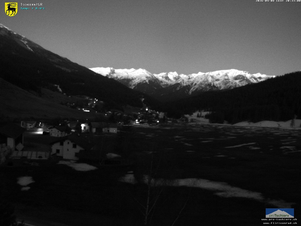 Archiv Foto Webcam Dorf Tschierv